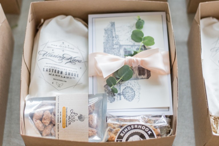 The 5 Top Items to Include in Your Wedding Welcome Bags